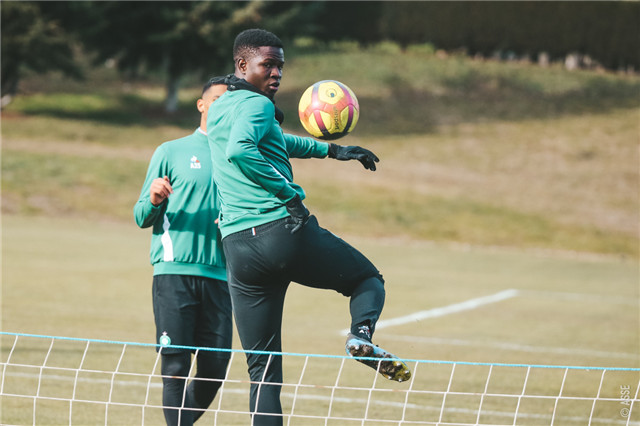 九游网页版太狠了！Ming关键节点精彩发挥风云突变塞维利亚转会期状态回暖，阿贾克斯迎法国杯关键赛的简单介绍